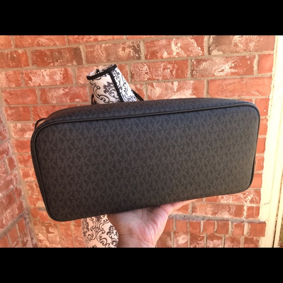 Michael Kors jet set travel reversible tote bag - Picture 4 of 8